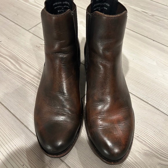 Thursday Duchess Chelsea Boots in Black Coffee - Women's Size 7 - Picture 4 of 9